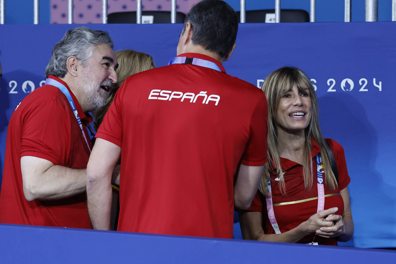 Pedro Sánchez y Begoña Gómez, en París para apoyar al combinado nacional