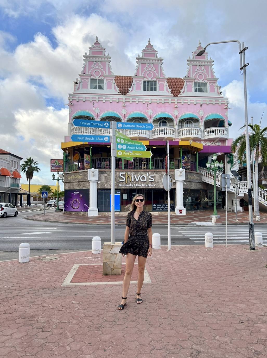 La periodista Elena Meléndez en Aruba.