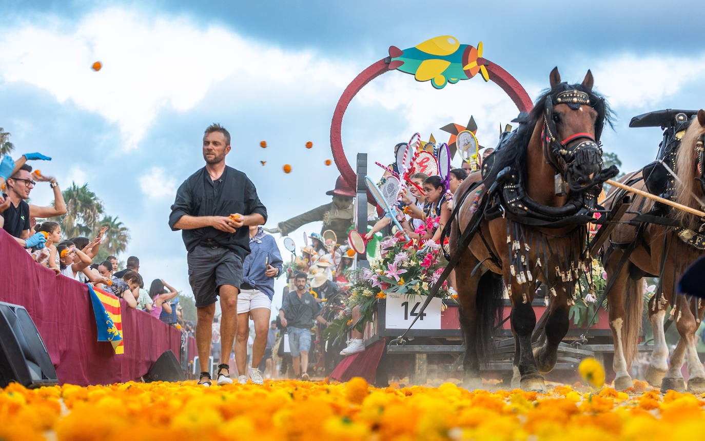 Las mejores imágenes de la Batalla de Flores 2024