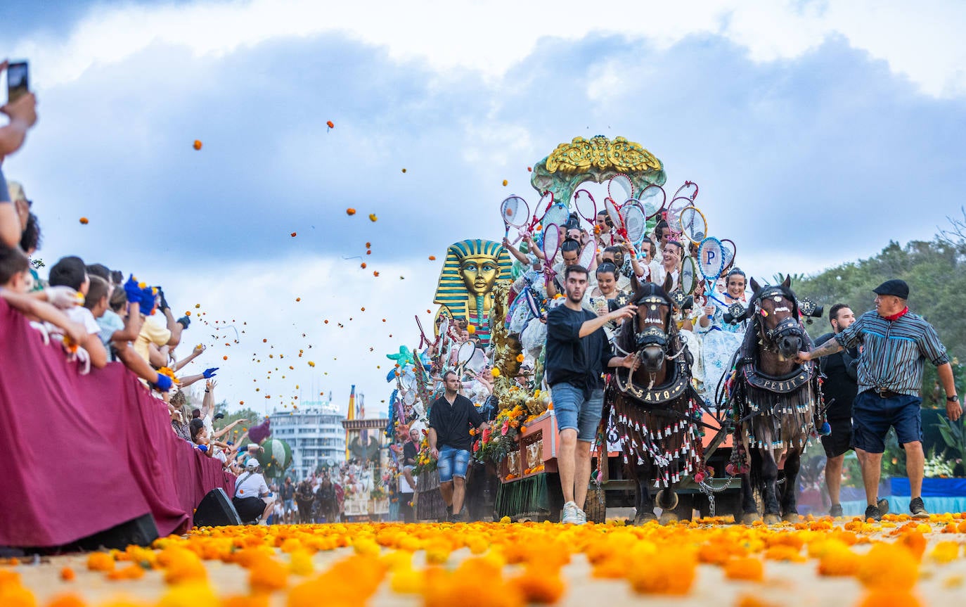 Las mejores imágenes de la Batalla de Flores 2024