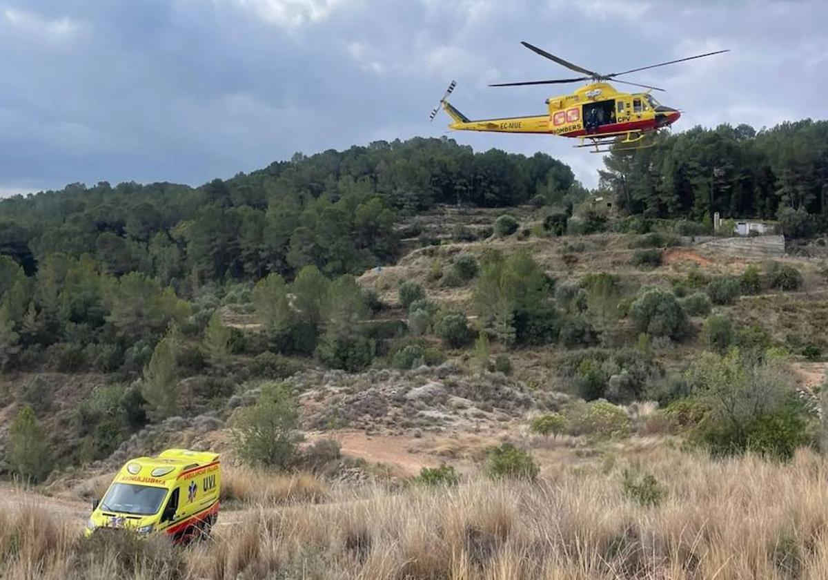 Rescatan a un escalador herido al sufrir una caída e impactar contra una pared en Xàbia 