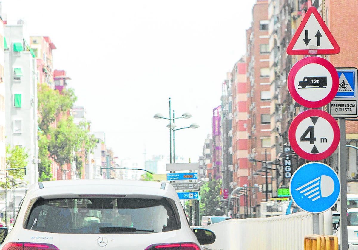 El mal estado del túnel de Pérez Galdós fuerza a prohibir el paso de camiones