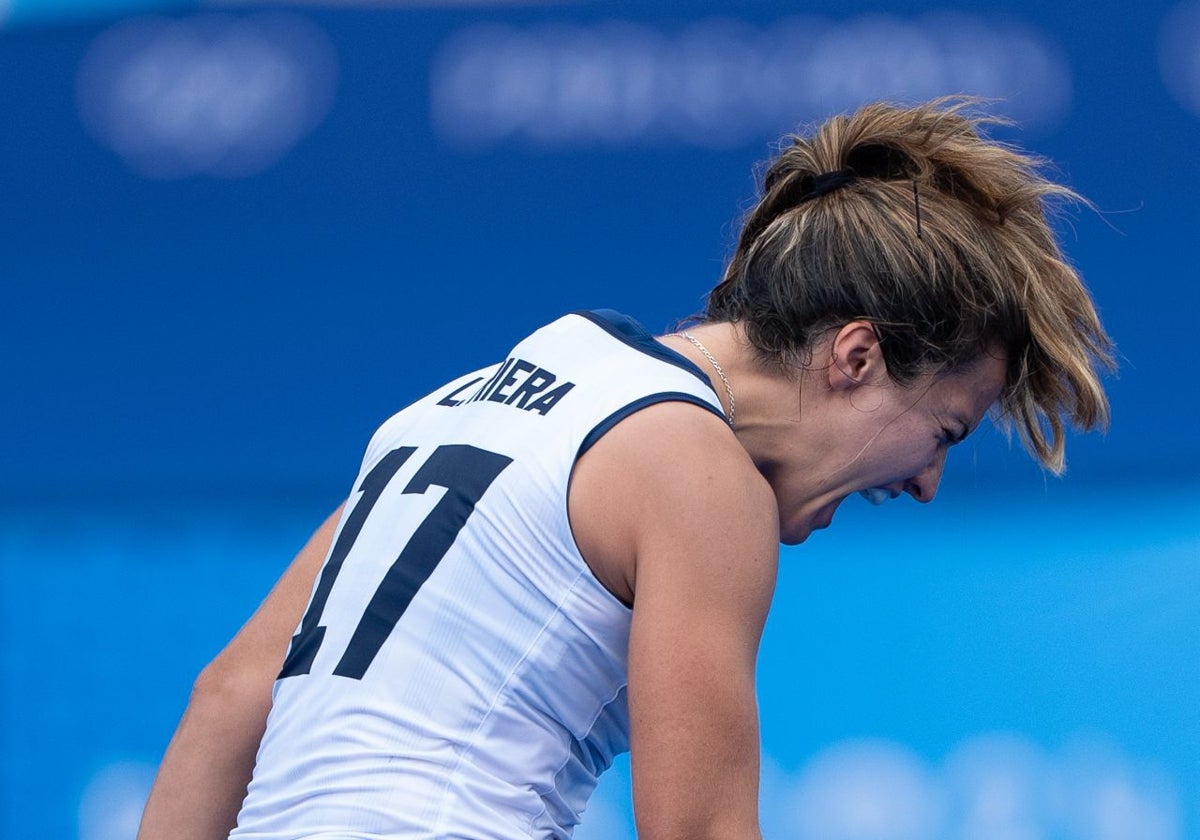 Lola Riera celebra con rabia su gol en la derrota de España contra Argentina