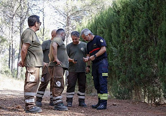 Los Bomberos de Castellón amplían las charlas sobre prevención de incendios en urbanizaciones de montaña