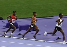 Ndikumwenayo, durante la final de 10.000 en París.