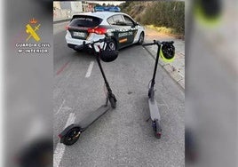 Los dos patinetes de más de 800 euros que habían sido robados.