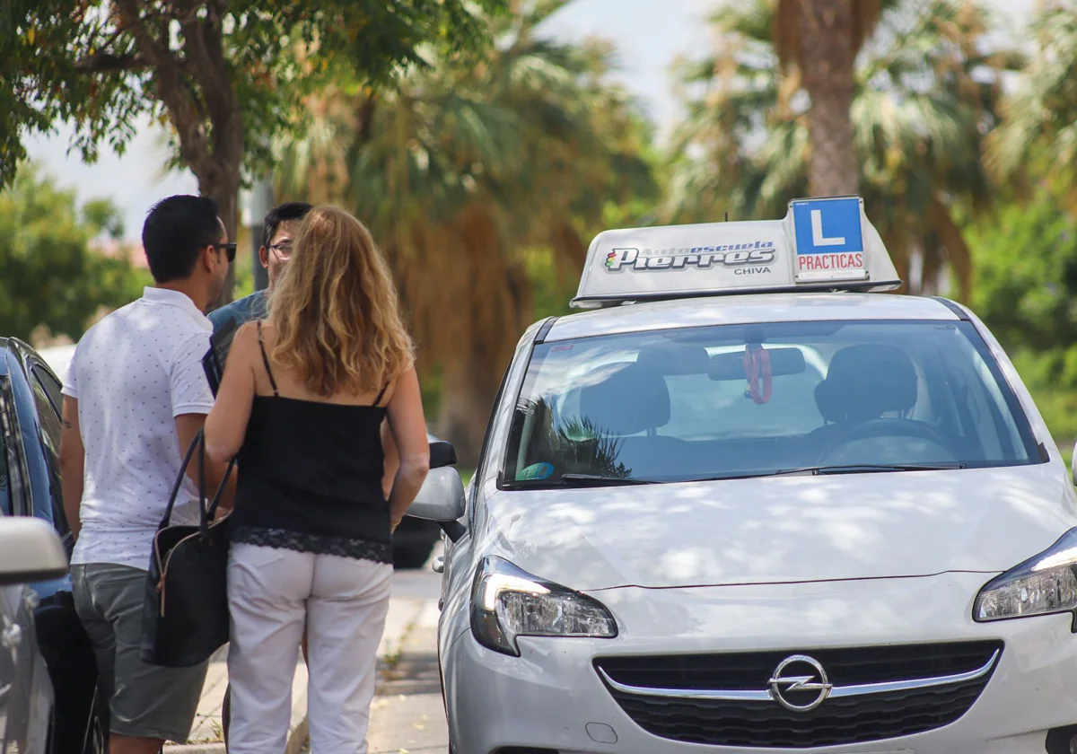 Tráfico da fechas para el examen de conducir sin saber si habrá examinadora 