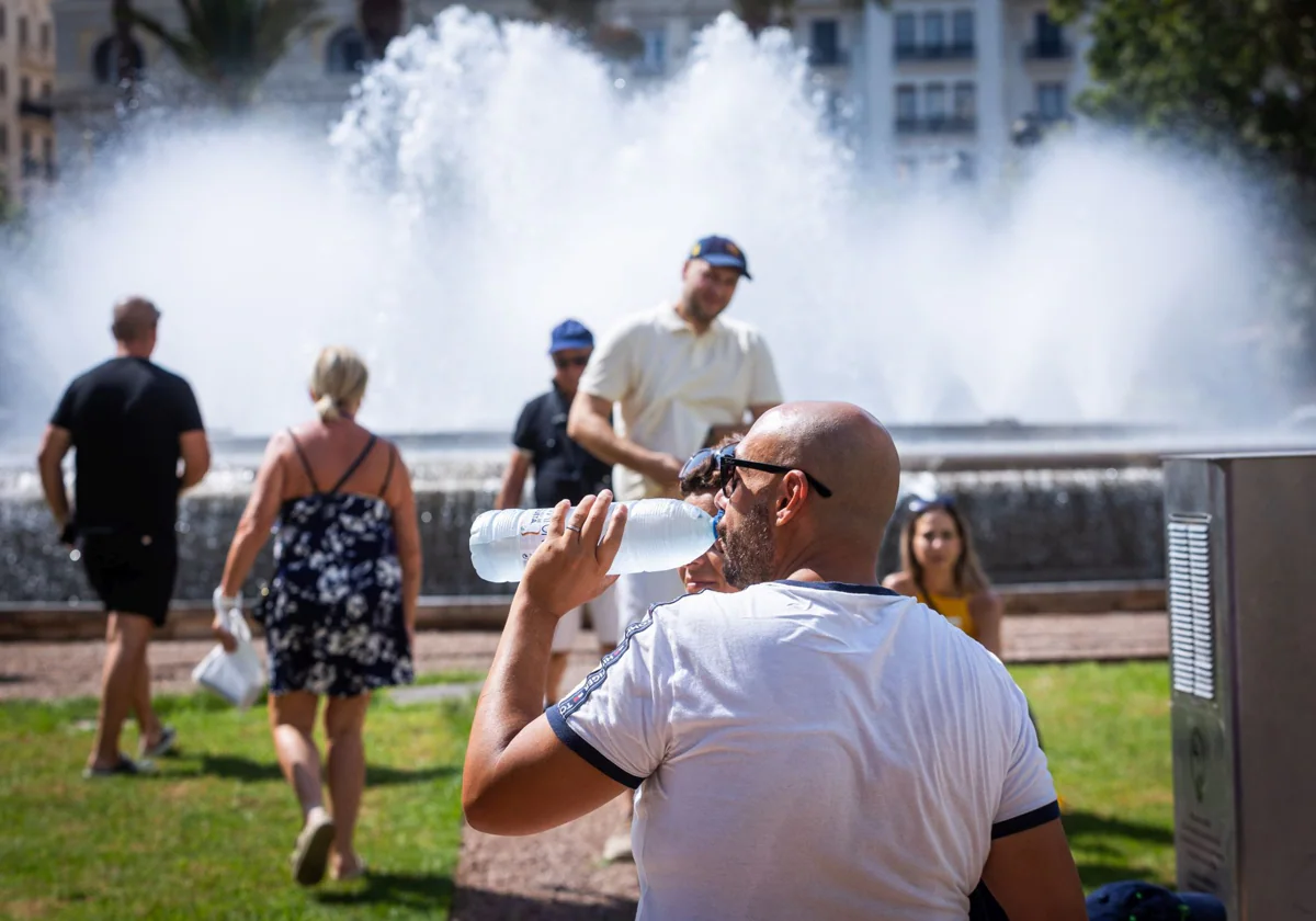 La ola de calor abrasará la Comunitat con temperaturas de 40 grados 