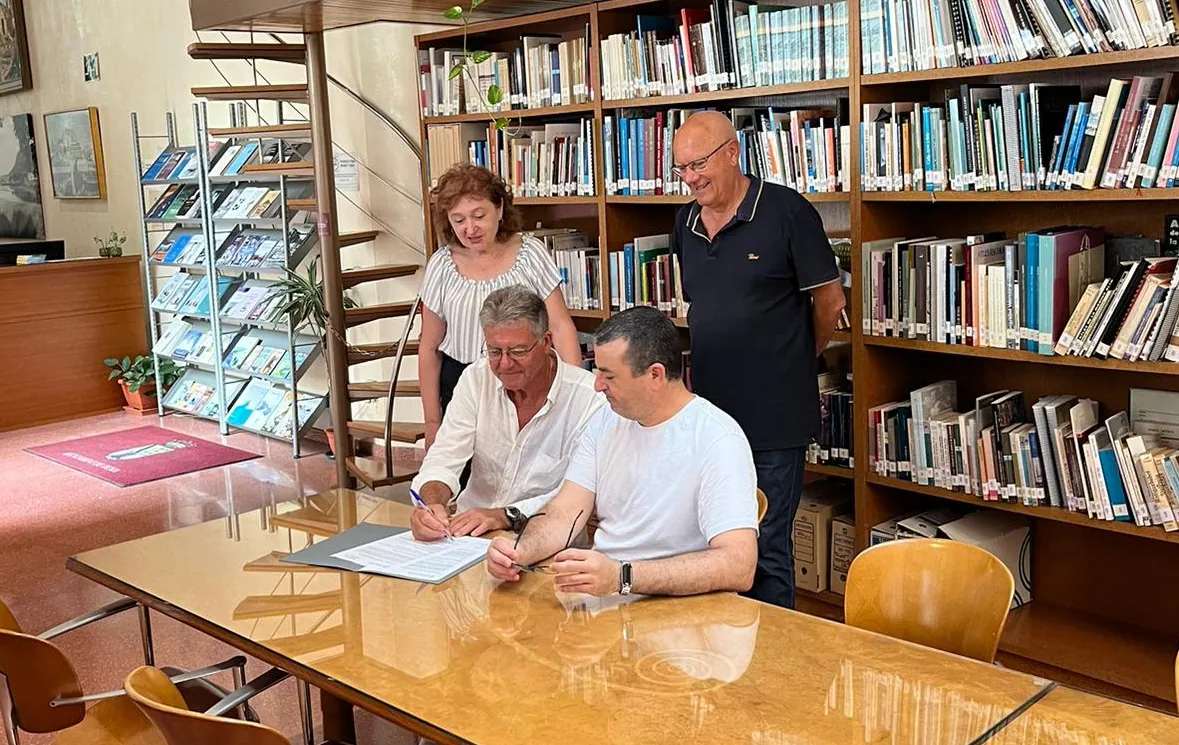 Donan al Archivo municipal de Dénia una grabación del organista Baptista Mateu 