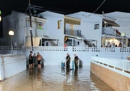 Inundaciones en Orpesa tras el fuerte aguacero ha descargado este martes.