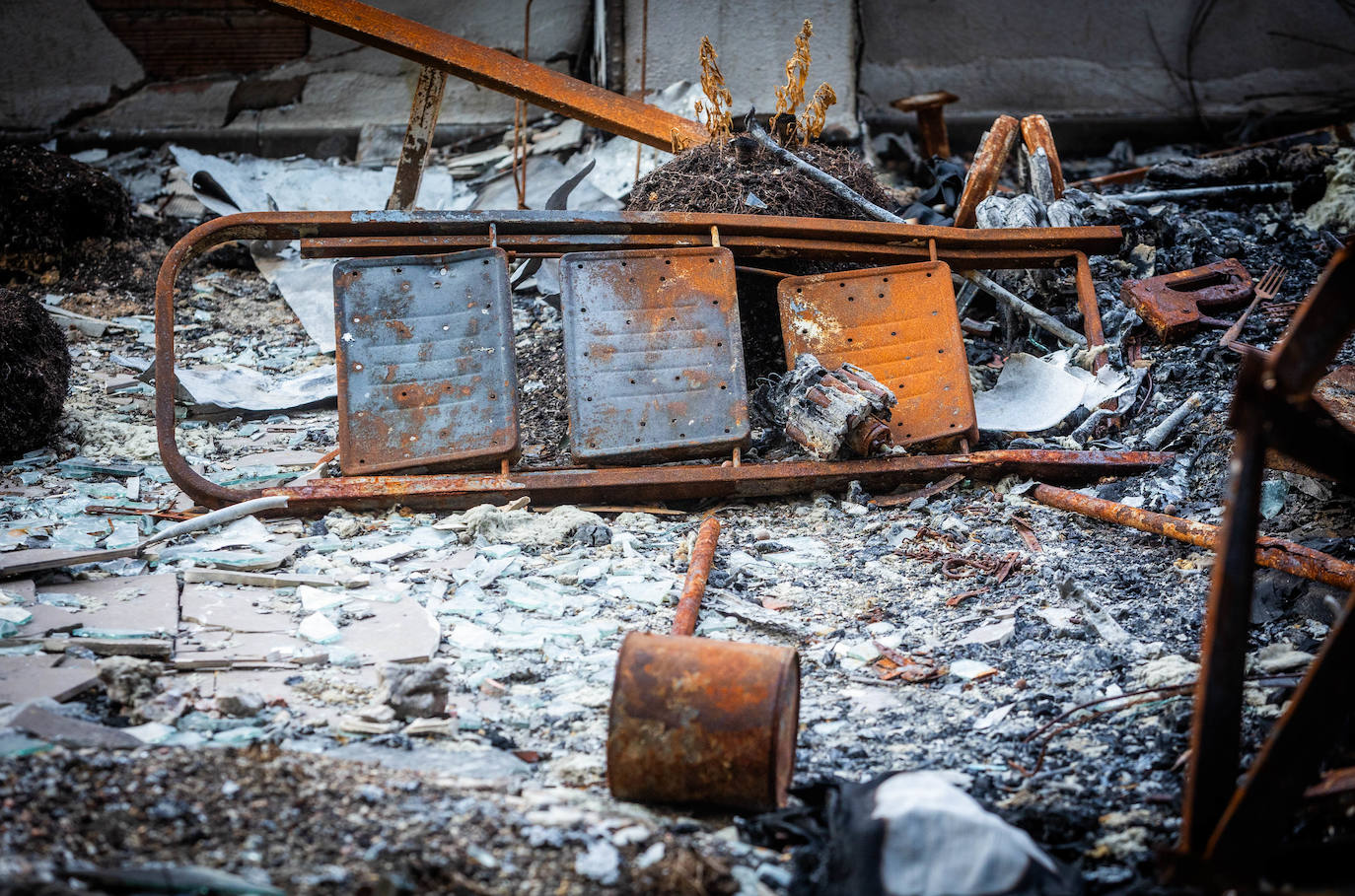 Fotos: así quedaron por dentro el edificio y los pisos del incendio de Campanar