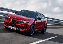 El Junior abre la puerta al catálogo SUV de Alfa Romeo bajo un concepto B-SUV que refleja a la perfección la propuesta deportiva de la marca italiana.