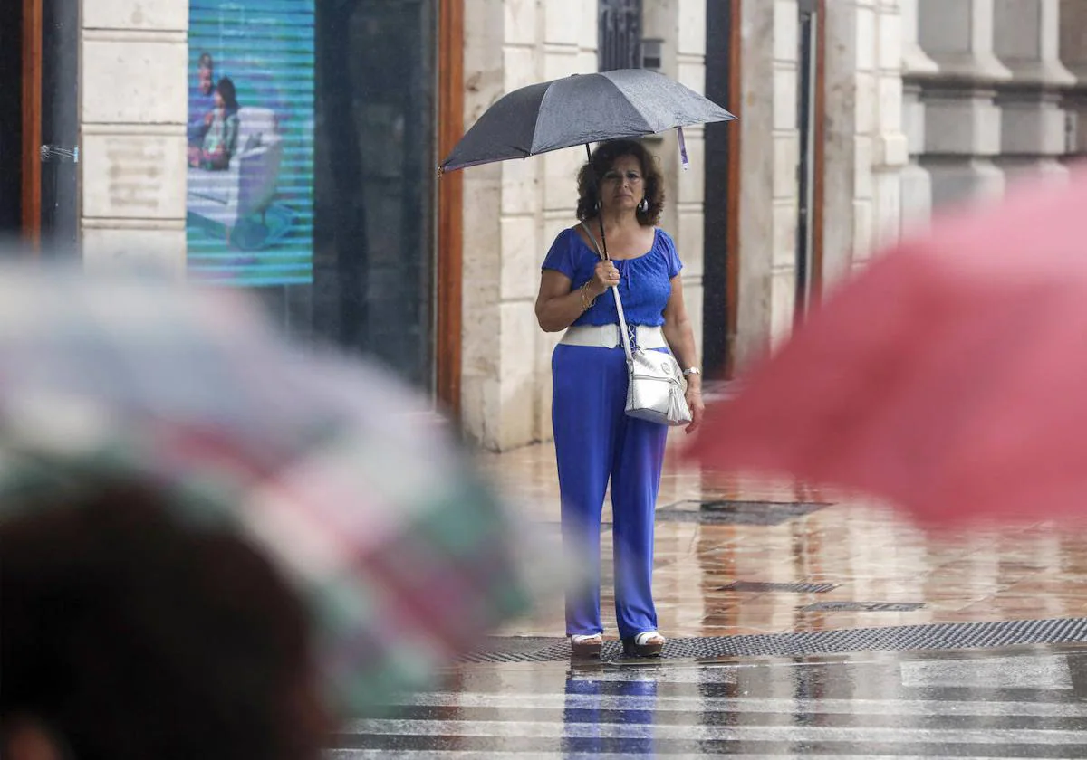 Cambio radical del tiempo este domingo en la Comunitat Valenciana: lluvias fuertes, granizo y bajan las temperaturas 