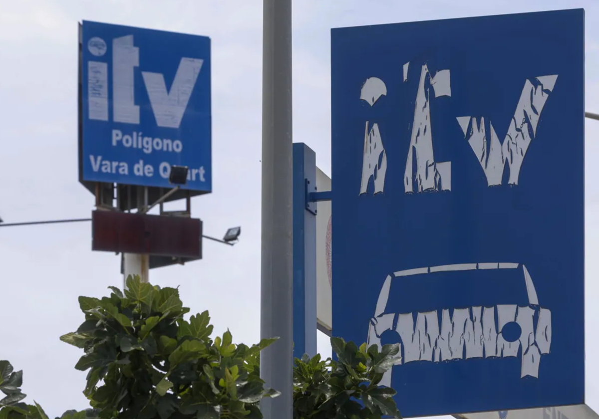 Acceso a la estación de Vara de Quart.