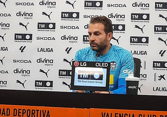 Rubén Baraja en rueda de prensa.