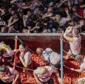 ¿Dónde ver en directo en televisión la Tomatina de Buñol 2024?