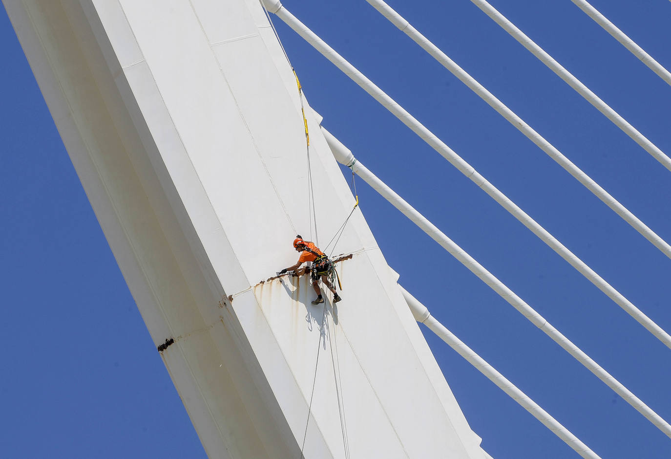 Fotos: Valencia revisa el estado de l&#039;Assut d&#039;Or, el puente más alto de la ciudad