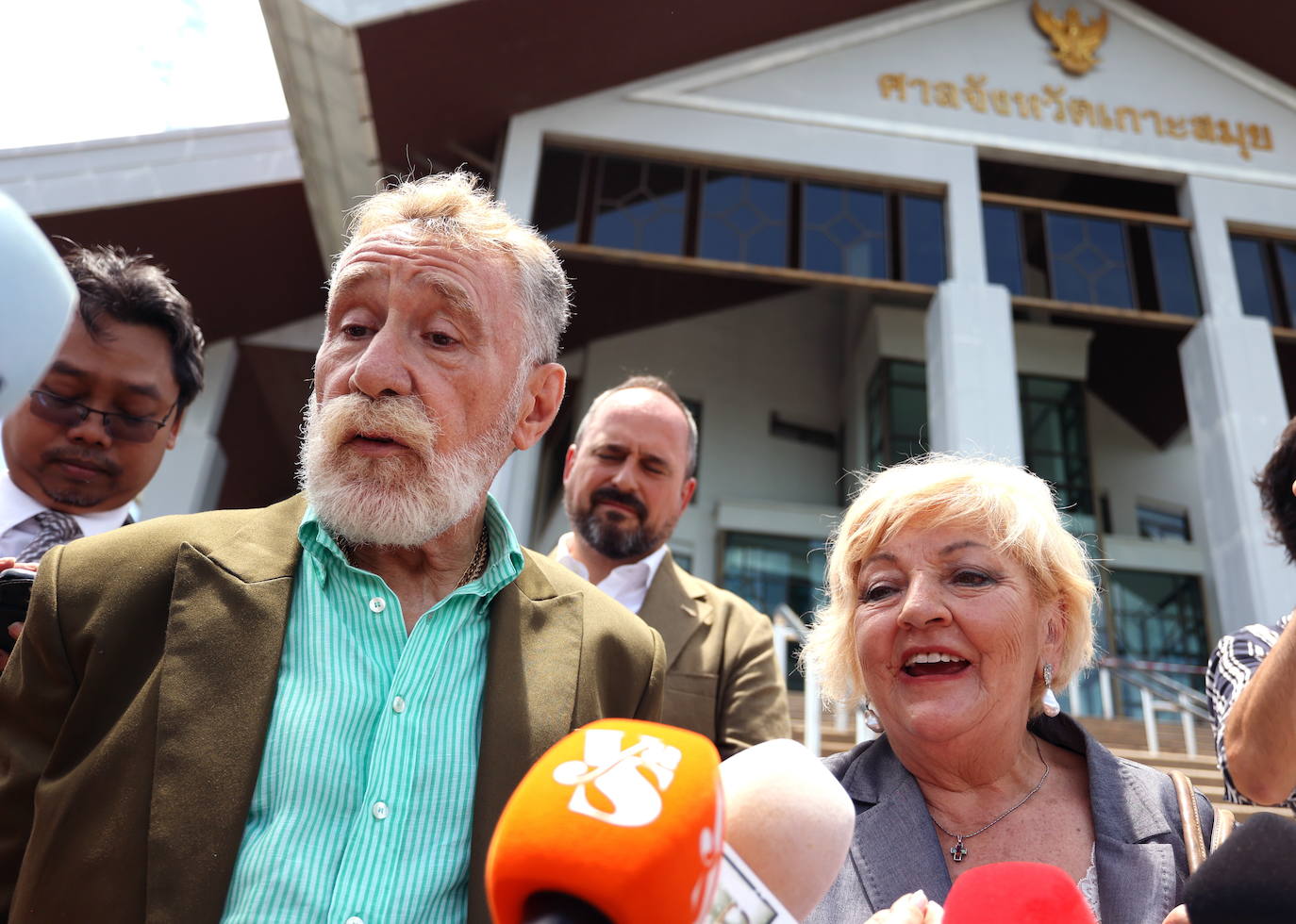 Fotos de la llegada de Silvia Bronchalo y Rodolfo Sancho a la lectura de la sentencia