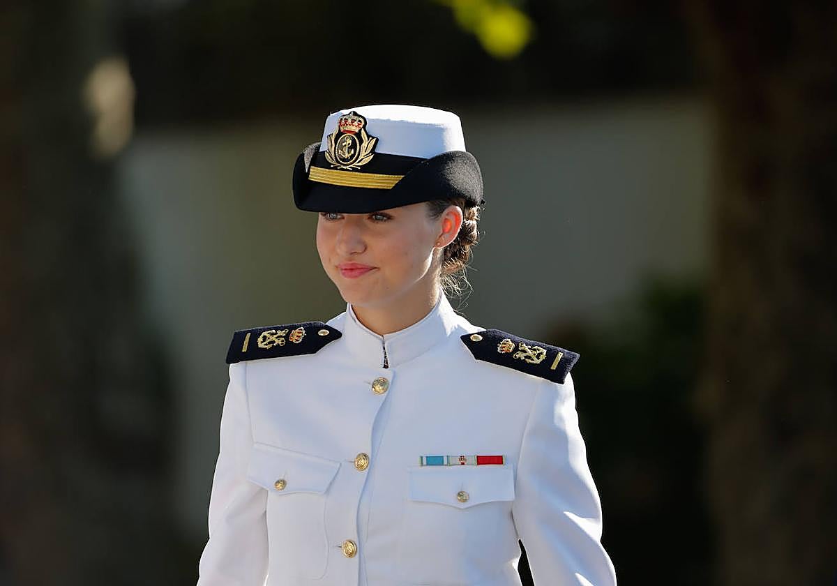 La princesa Leonor se estrena como guardiamarina en Pontevedra