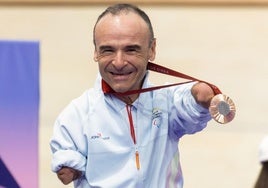 Ricardo Ten, en París, con su medalla de bronce.