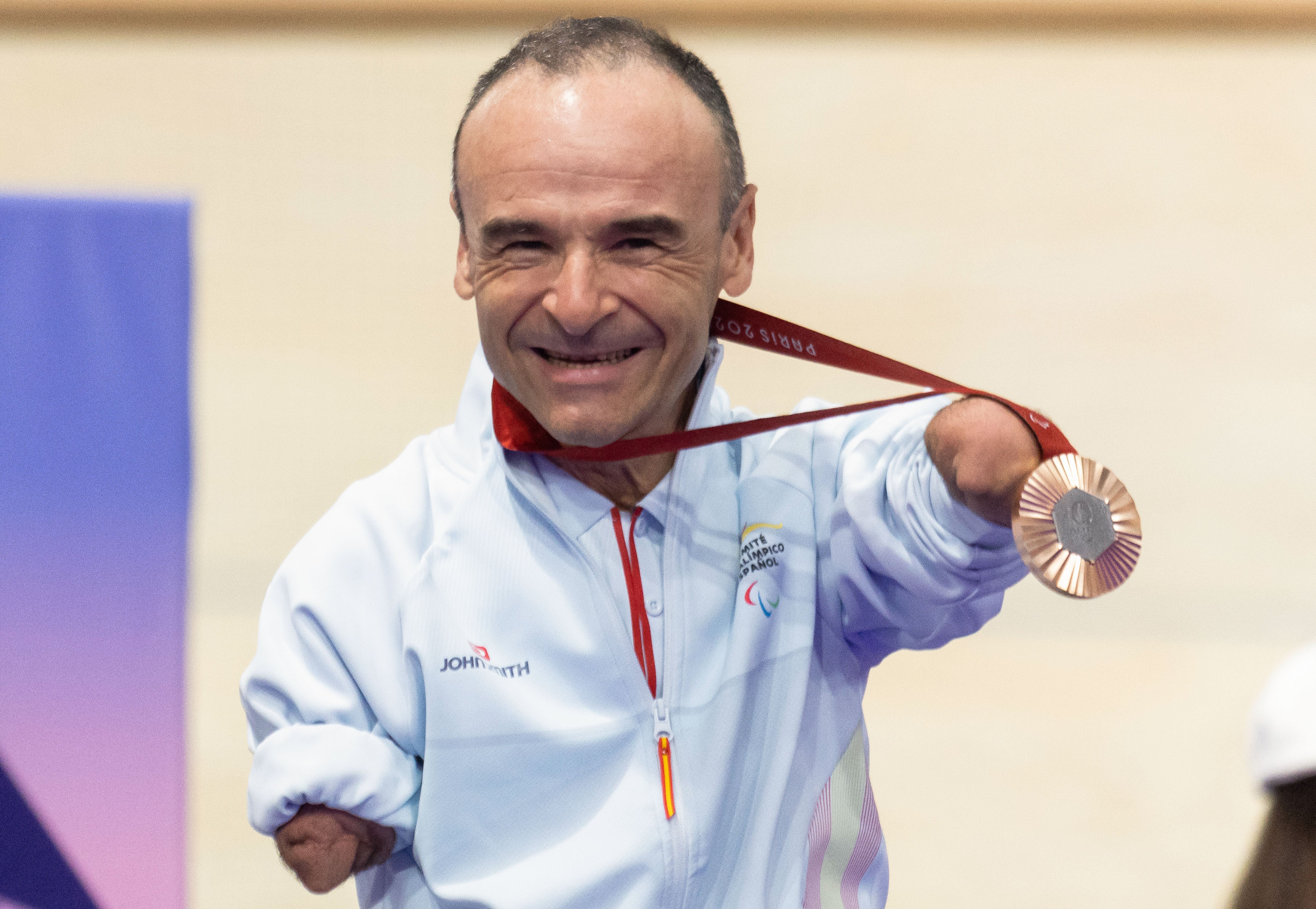 Ricardo Ten, en París, con su medalla de bronce.