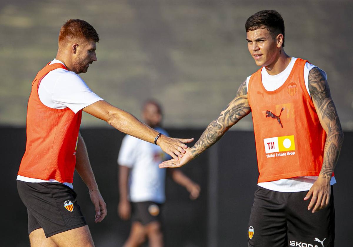 Caufriez y Barrenechea, ya entrenándose en Paterna.