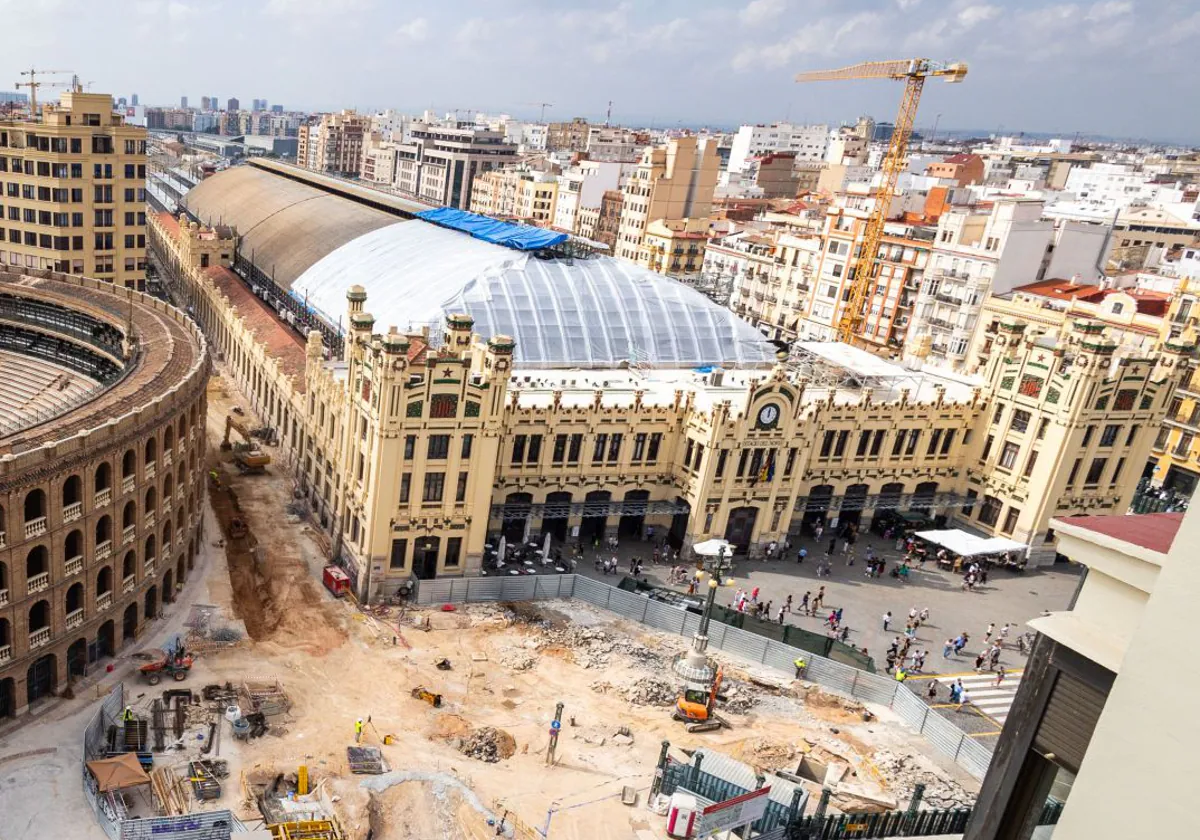 La estación del Norte vuelve a sufrir goteras por las obras de su cubierta 