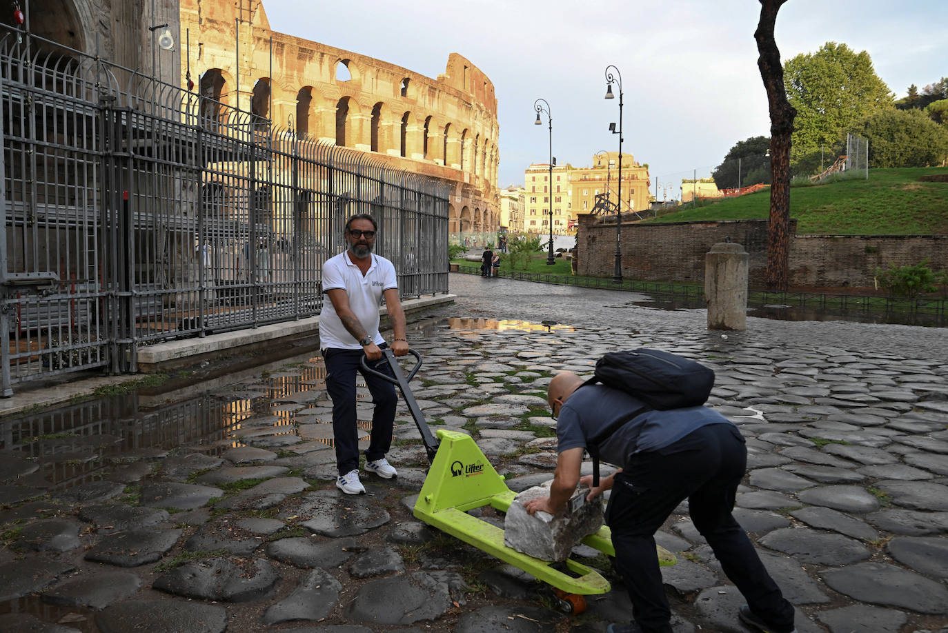 Una tormenta sin precedentes provoca daños en el Arco de Constantino de Roma