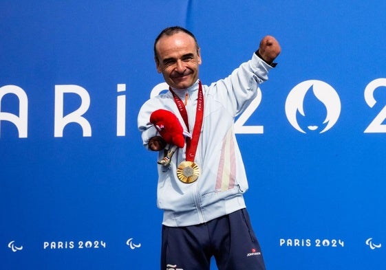 Ricardo Ten, con la medalla.