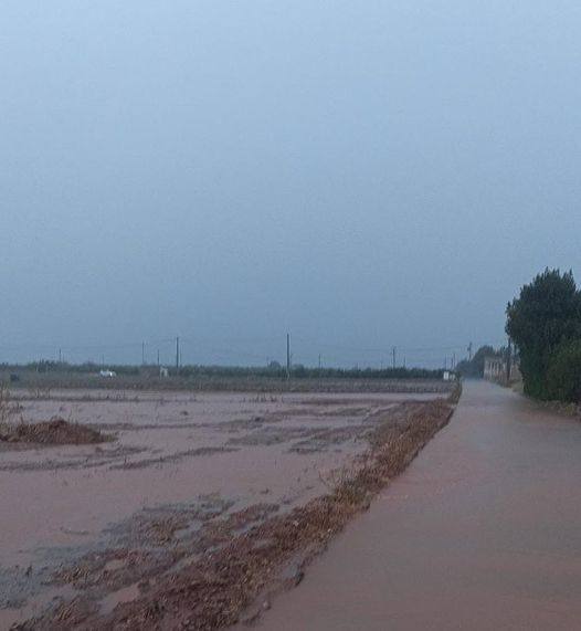 Las lluvias descargan en Valencia y provocan inundaciones en varias localidades