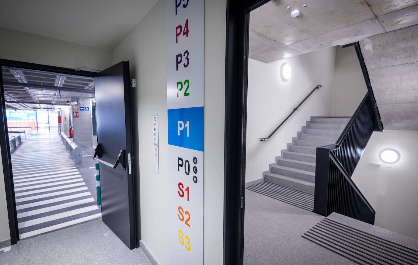 Fotos: así es el nuevo aparcamiento Roig Arena en Valencia, con 8 plantas y más de 1.000 plazas