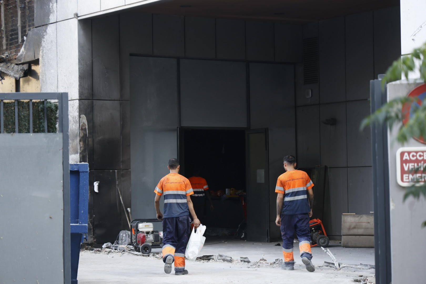 Fotos del desescombro del edificio de Campanar en Valencia