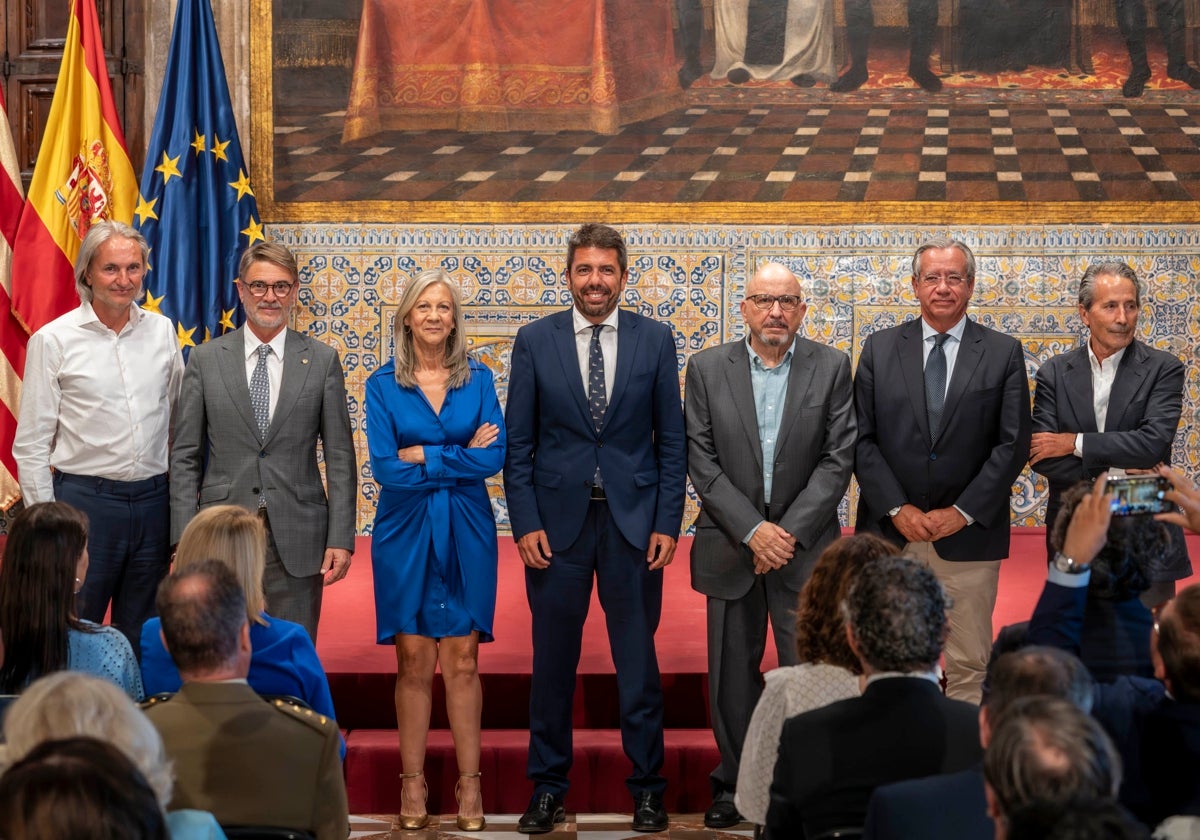 Acto de homenaje a los 40 años del Club de Encuentro Manuel Broseta en el Palau de la Generalitat.