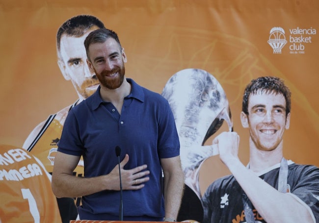 El baloncestista Víctor Claver.