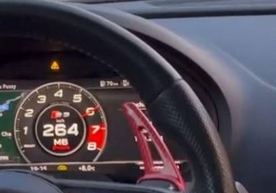 Vehículo que circula a 264 km/h.