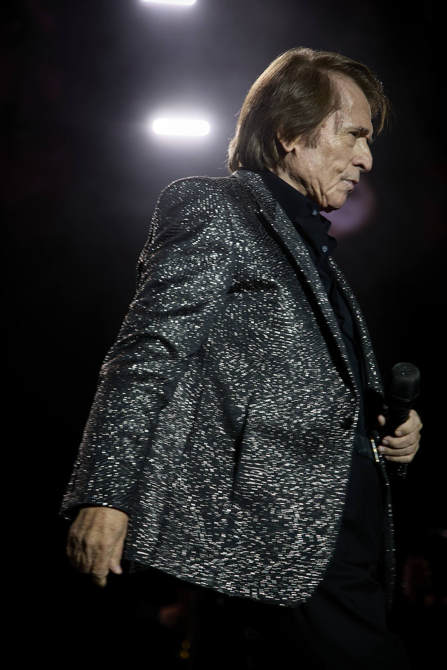 Raphael enamora a Valencia en otra &#039;gran noche&#039;