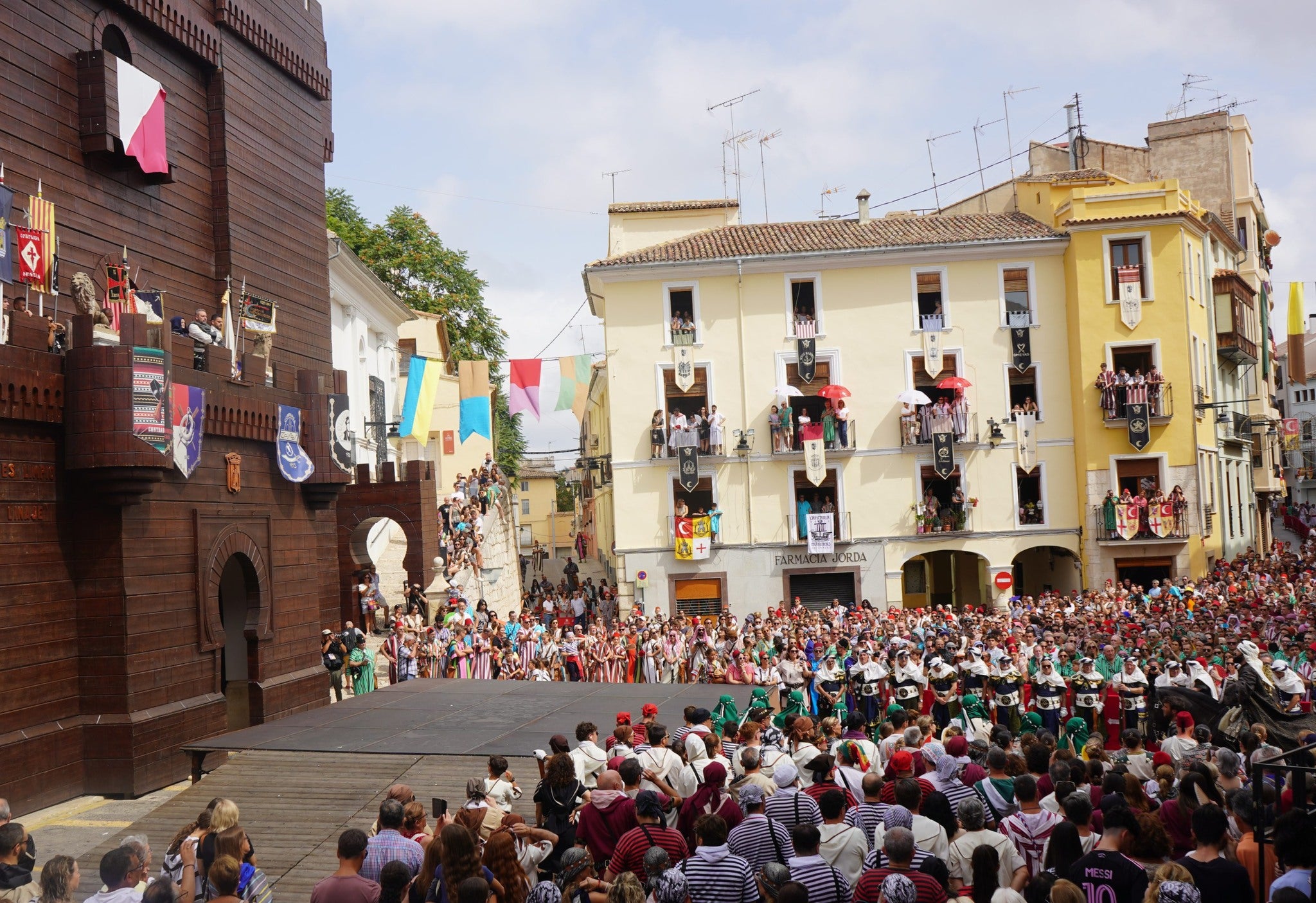 Un momento de los actos de las fiestas de Moros y Cristianos del mes pasado.