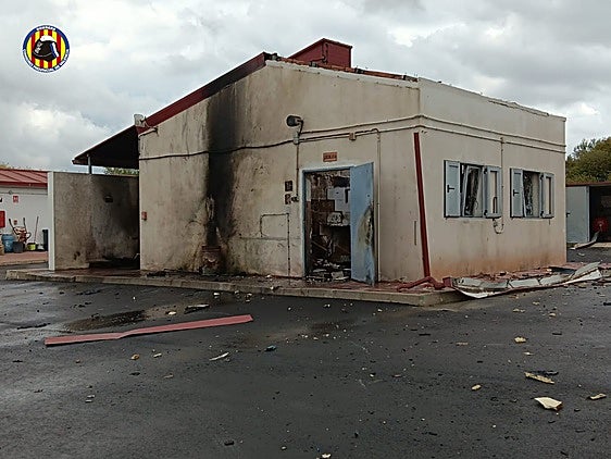 En estado crítico el herido en la explosión en una pirotecnia de Bélgida