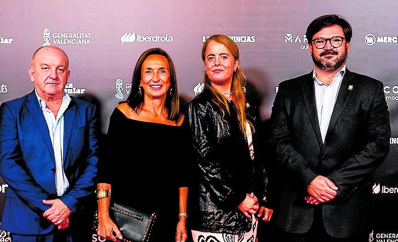 Jesús Gómez, Sela Falcó, María Coloma y Carlos Vilaverde, representantes de la Federación de Fallas Primera A.