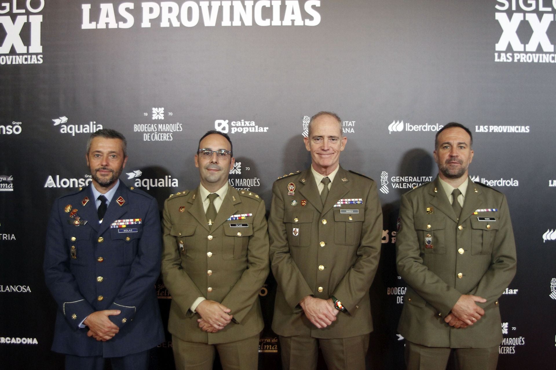 El coronel Jesús Marco, jefe de la Oficina de Comunicación del CGTAD (segundo por la derecha), acompañado de Francisco Javier Úcar (Comunicación de la Comandancia Militar), Ángel Solaz (Comunicación de la Delegación de Defensa) y Pedro Rubio (Comunicación del CGTAD).