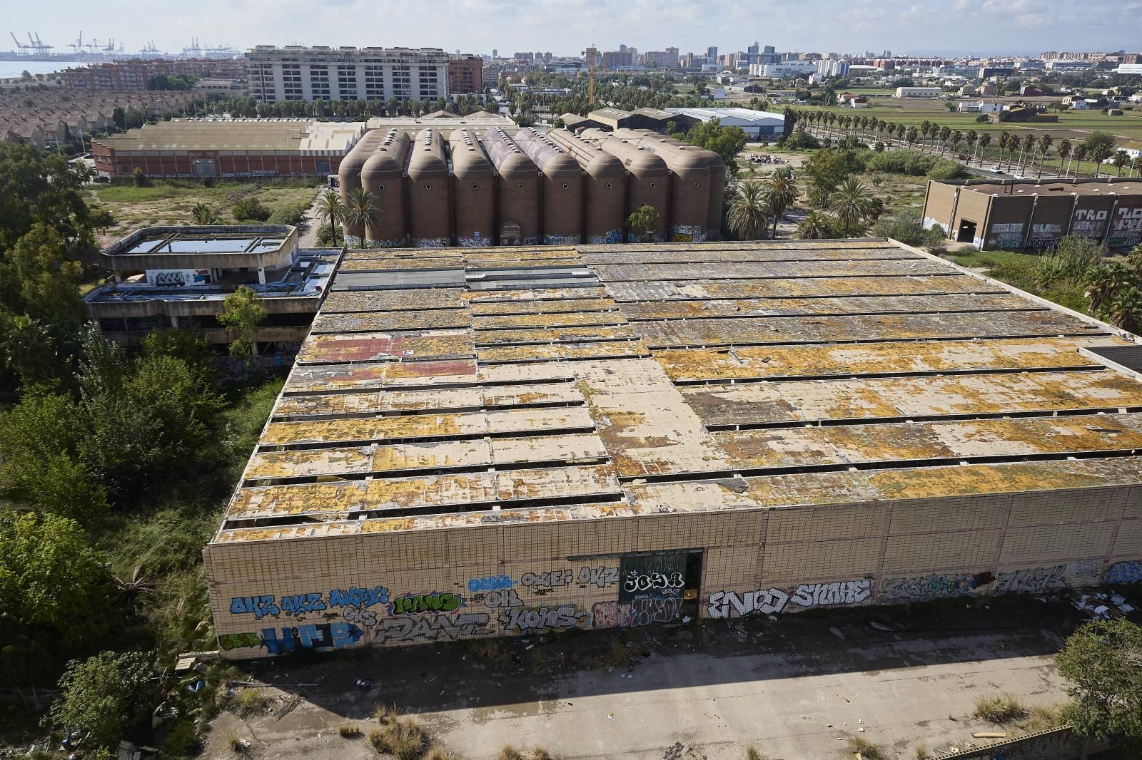 Así son las históricas bodegas Vinival