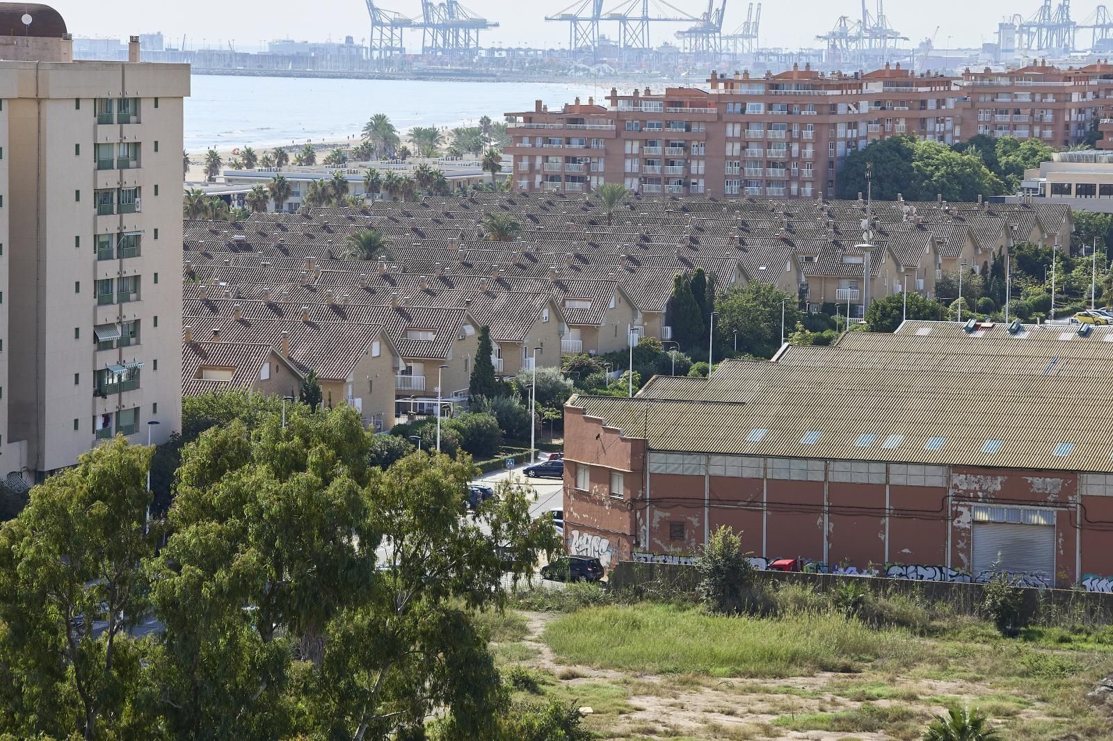 Así son las históricas bodegas Vinival