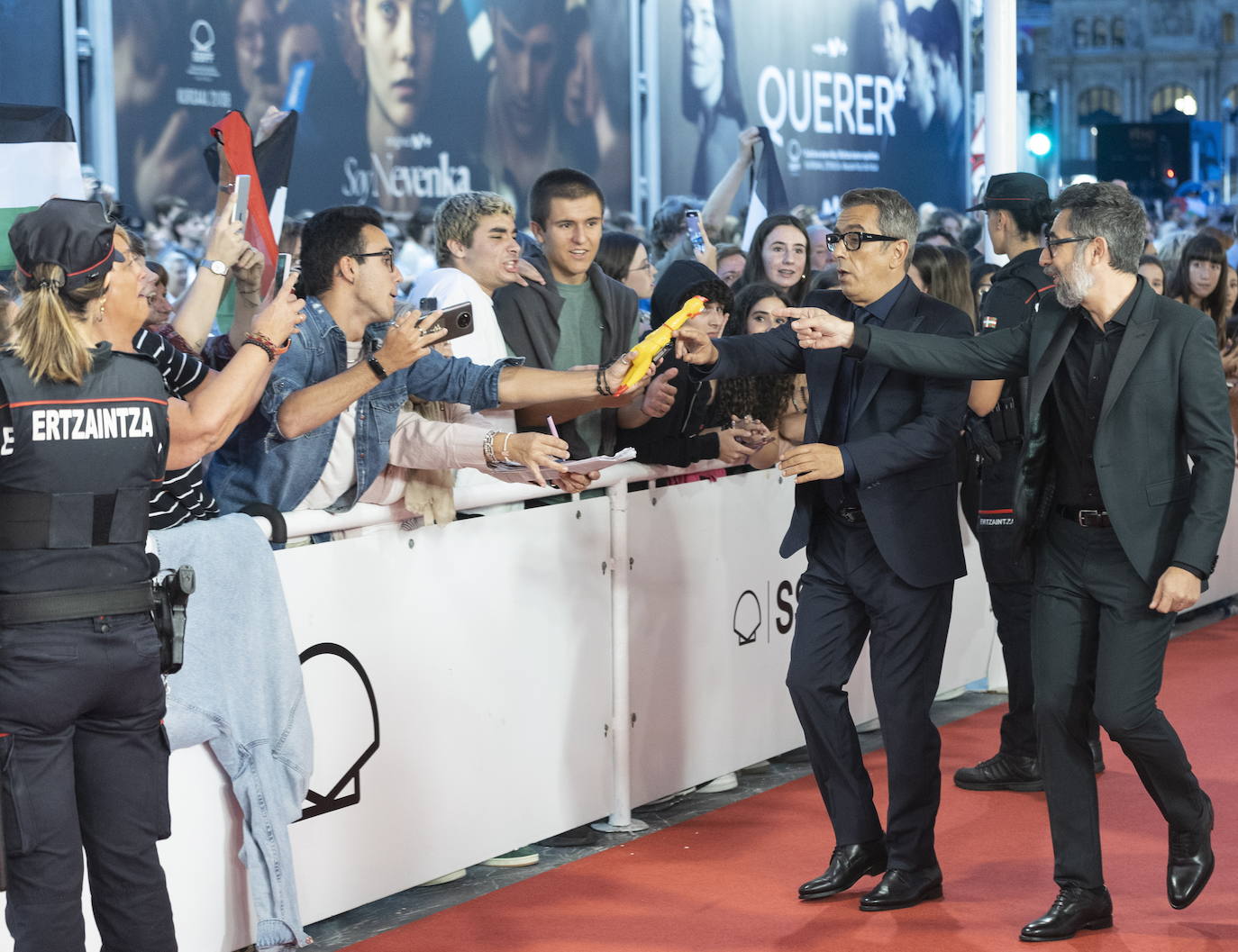 La alfombra roja del Festival de Cine de San Sebastián se llena de estrellas