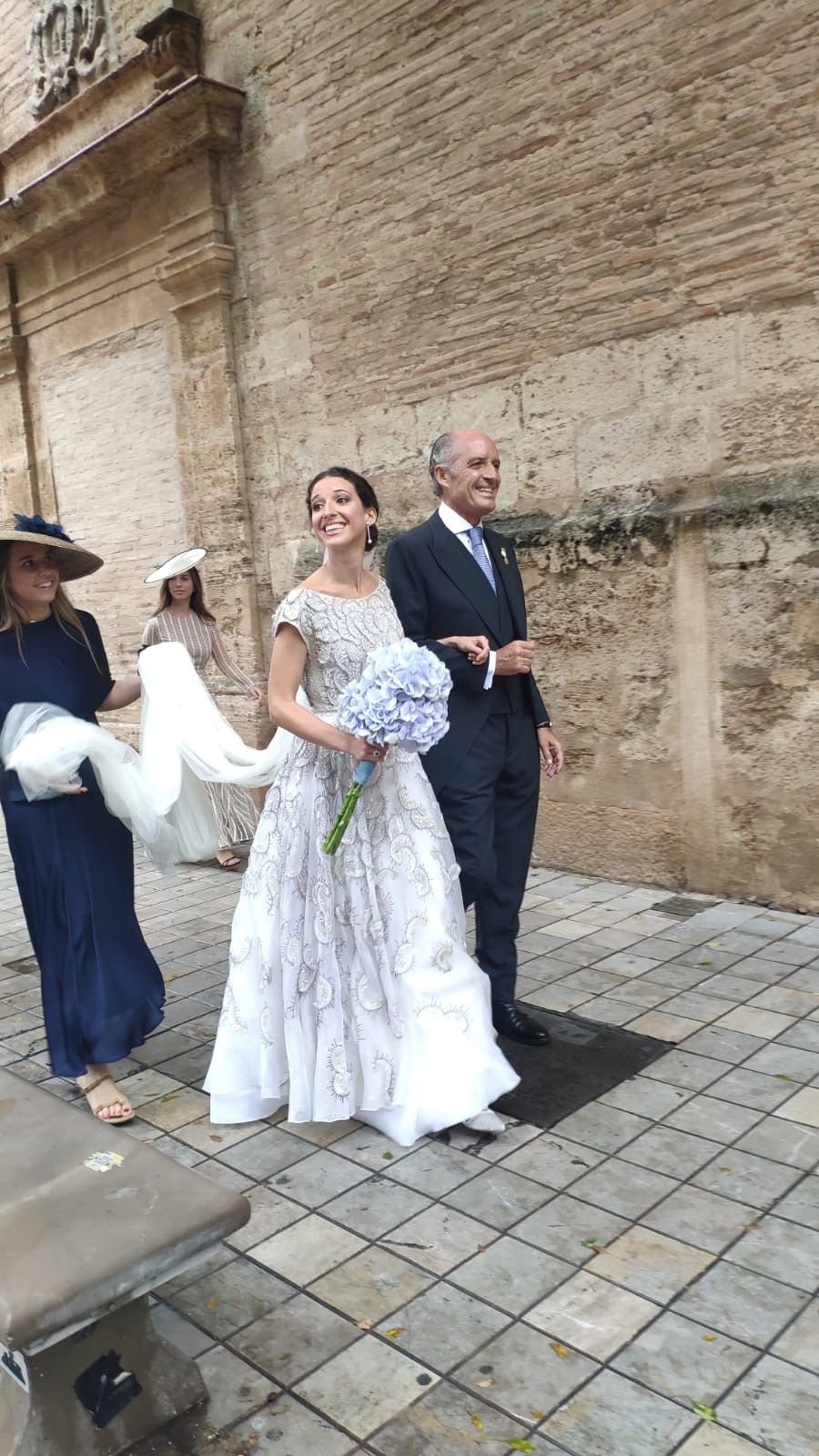 Todas las fotos de la boda de Isa Camps y Giovanni Bonavera