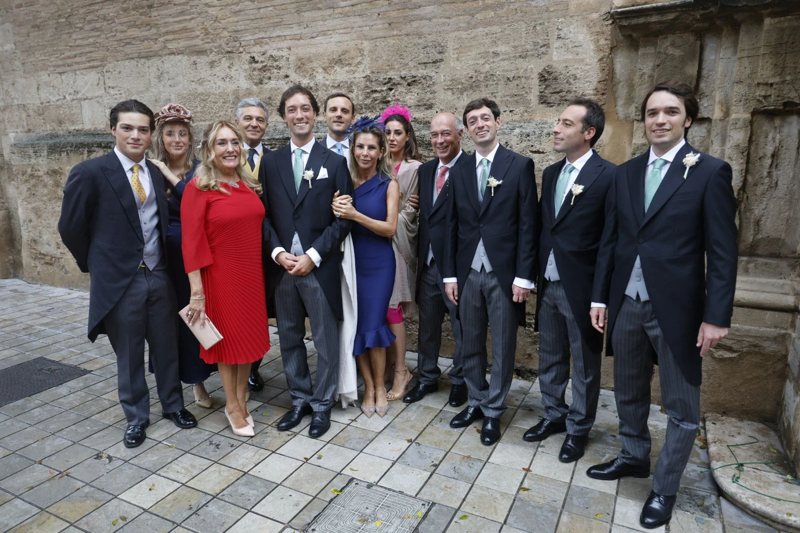 ¿Por qué los invitados a la boda de Isa Camps van con chaqué? 