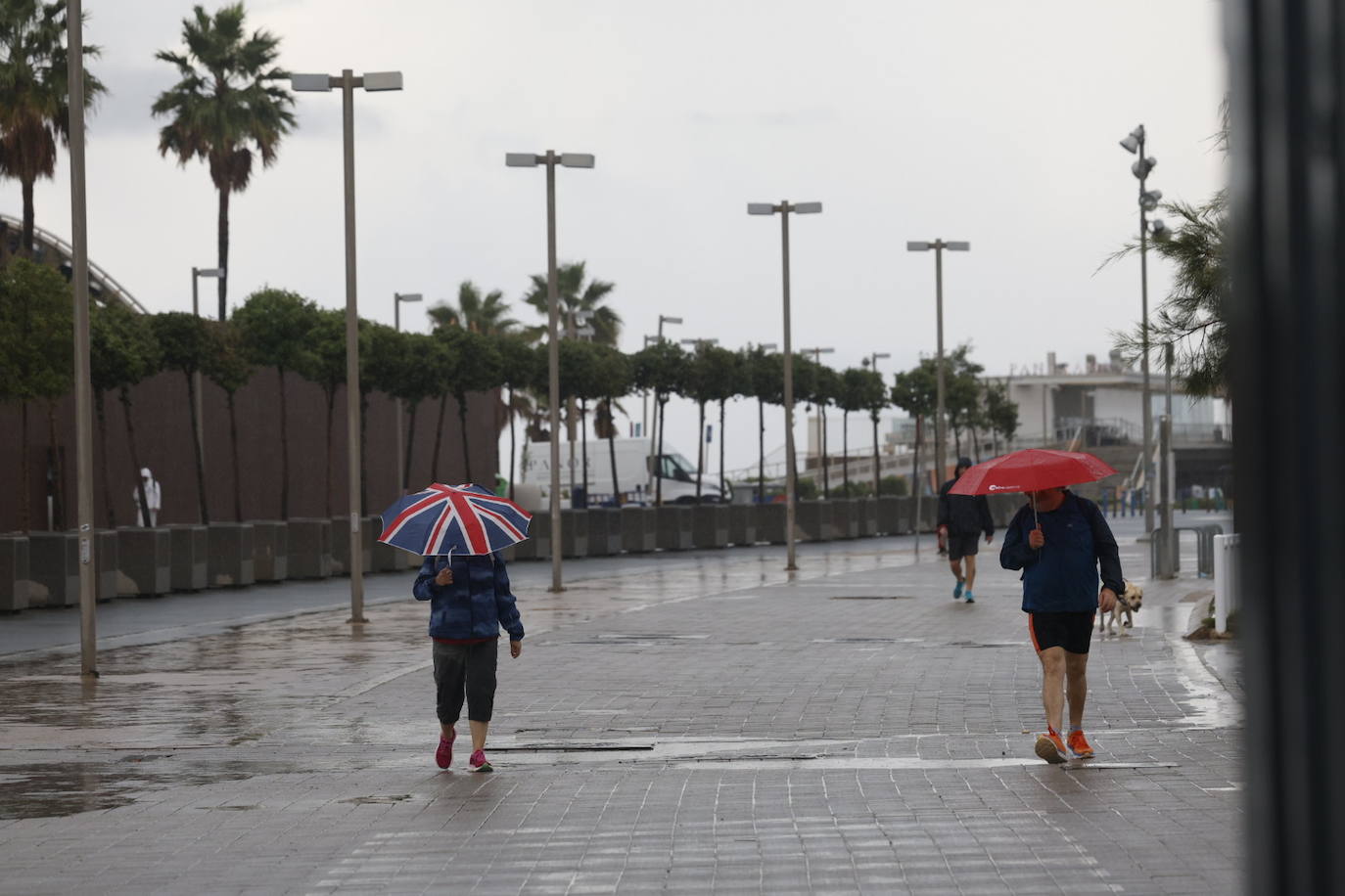 Valencia se prepara para recibir lo peor de las lluvias