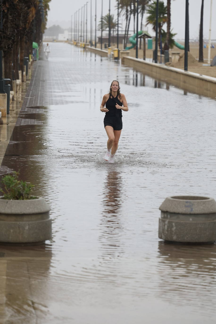 Valencia se prepara para recibir lo peor de las lluvias