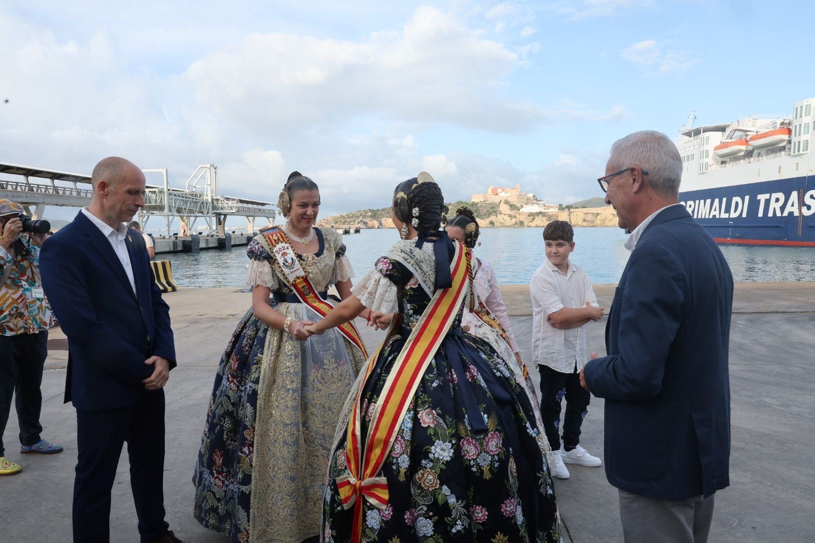 Las candidatas a Fallera Mayor de Valencia visitan Ibiza