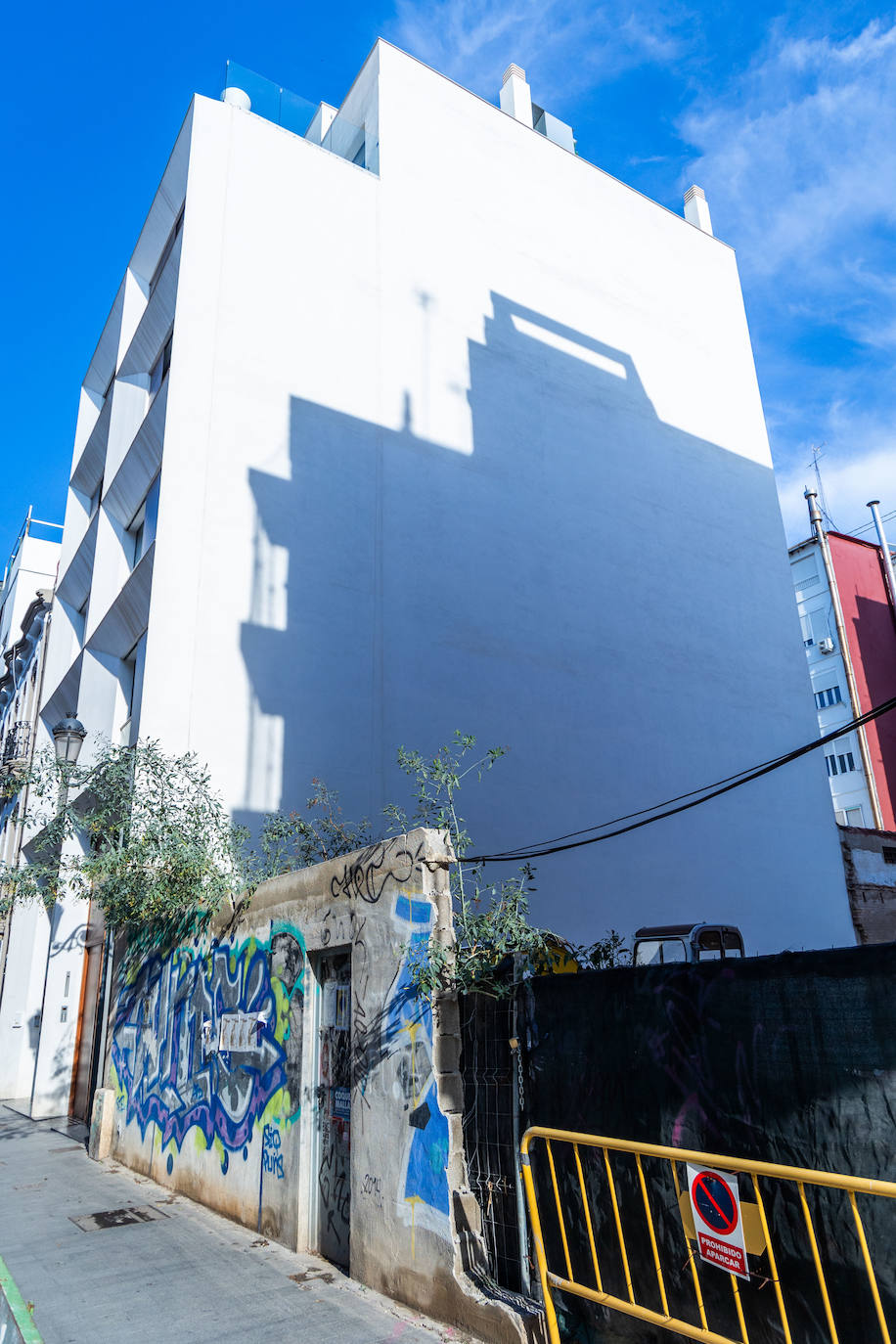 Valencia da luz verde a 25 nuevos hoteles frente a la avalancha de apartamentos