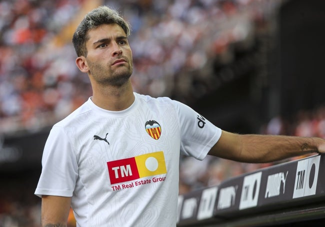 Hugo Duro, en la previa del partido en Mestalla contra Osasuna.